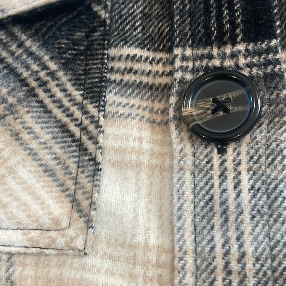 BB Dakota Steve Madden flannel Shacket button down - Picture 10 of 10